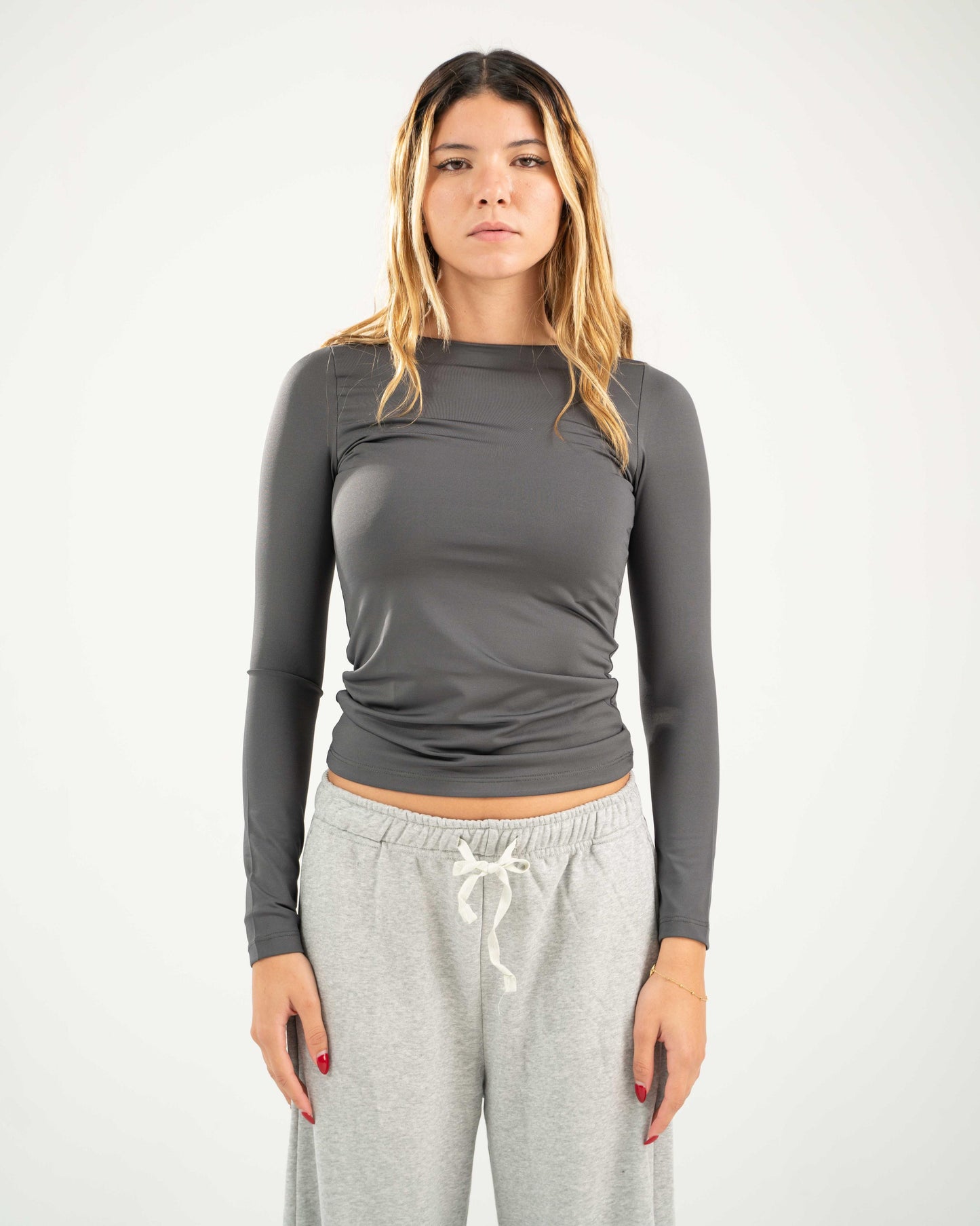 Fitted Long Sleeve Round Neck Top
- Charcoal Grey